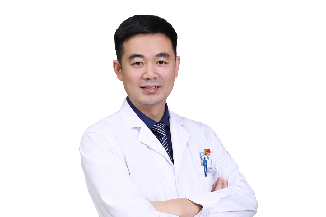 王偉(鄭州愛爾眼科角膜病科副主任)