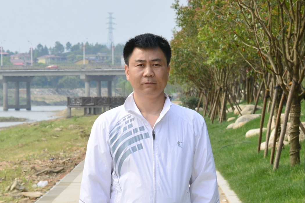 金春(江西省吉安市永豐縣統計局普查中心統計師) 金春(江西省吉安市永豐縣統計局普查中心統計師)