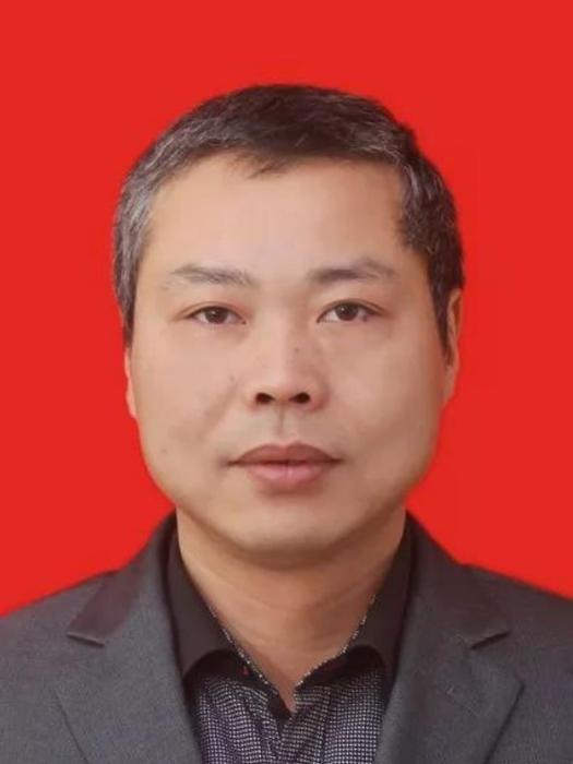 張斌(江西省應急救援靖安機場副主任)