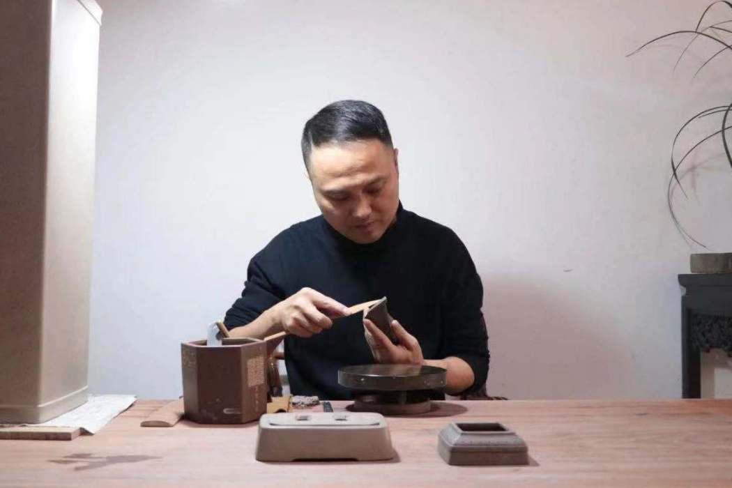 陳志雲(工藝美術師) 陳志雲(工藝美術師)