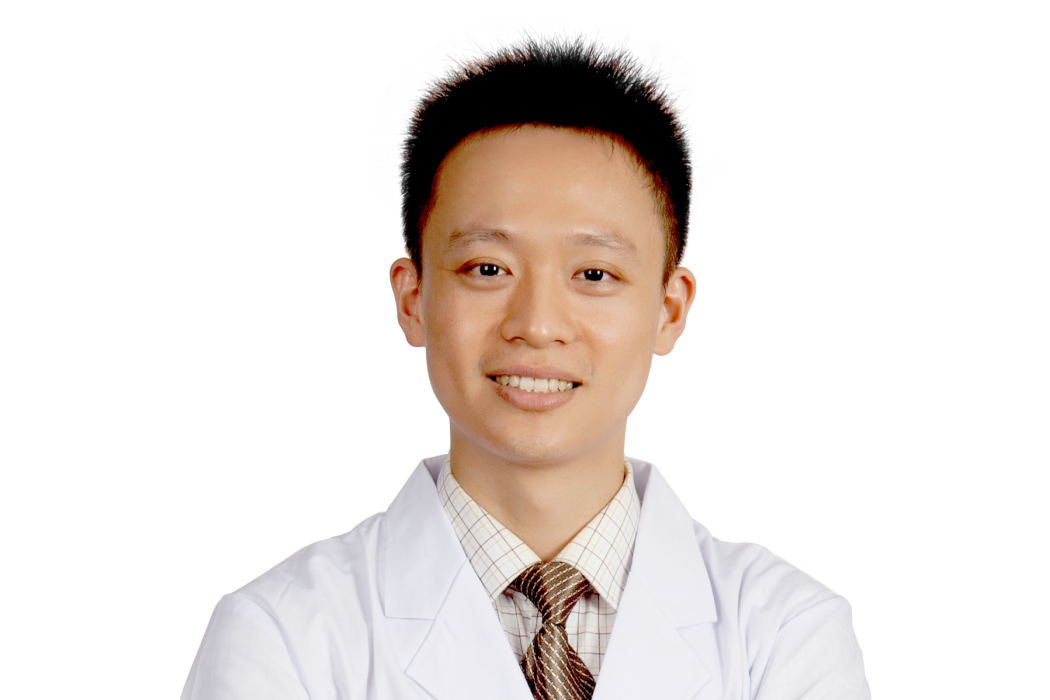 鄭林(廈門眼科中心屈光副主任醫師) 鄭林(廈門眼科中心屈光副主任醫師)