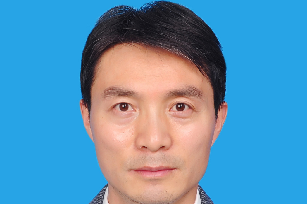錢俊偉 錢俊偉