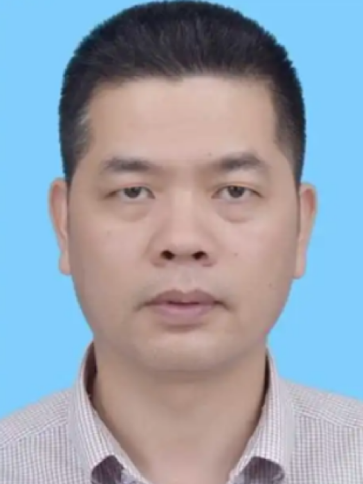 梁文強(廣東省廣州市越秀區紀委常委、區委巡察辦主任、三級高級監察官) 梁文強(廣東省廣州市越秀區紀委常委、區委巡察辦主任、三級高級監察官)