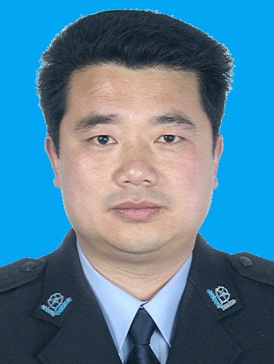 楊其文(山東省臨沂市平邑縣公安局黨委委員、副局長) 楊其文(山東省臨沂市平邑縣公安局黨委委員、副局長)