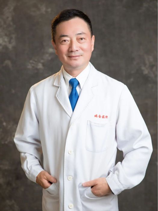 王蕾(上海交通大學醫學院附屬瑞金醫院運動醫學中心主任) 王蕾(上海交通大學醫學院附屬瑞金醫院運動醫學中心主任)