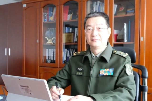 陳志龍(陸軍工程大學教授) 陳志龍(陸軍工程大學教授)