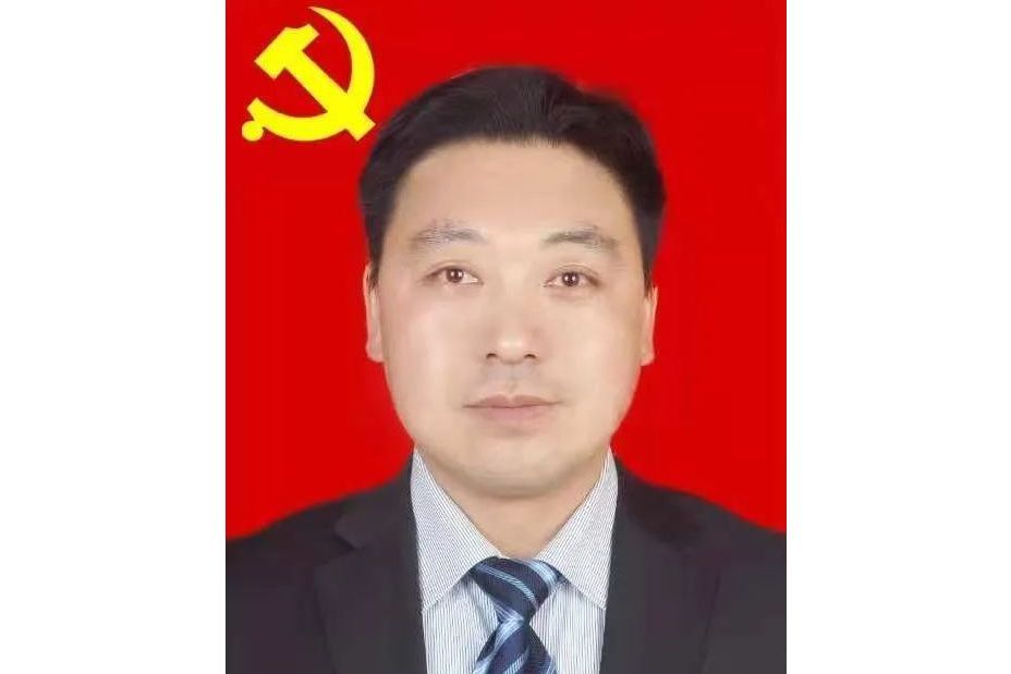 王學孔(西寧城投穩當生活商務公司供應鏈公司總經理) 王學孔(西寧城投穩當生活商務公司供應鏈公司總經理)