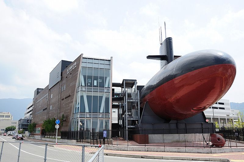 退役展覽的汐潮級潛艇“秋潮”號