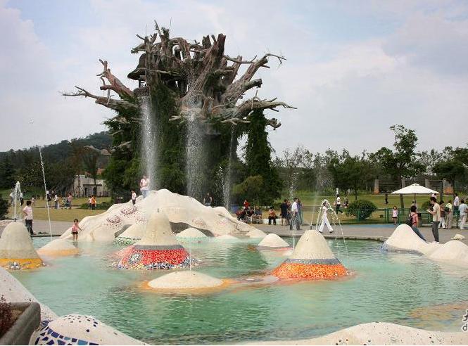 上海月湖雕塑公園