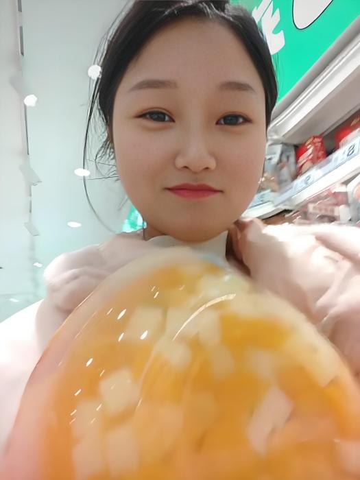 莉 莉(抖音創作者) 莉 莉(抖音創作者)