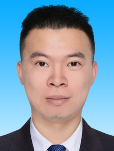 杜帥(內蒙古自治區錫林郭勒盟鑲黃旗政府辦公室黨組成員、副主任)