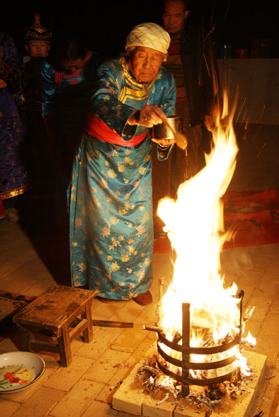蒙古人祭火