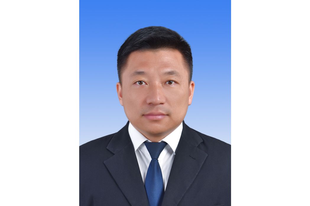 管仲(遼寧省阜新市新邱區人民政府黨組成員、副區長) 管仲(遼寧省阜新市新邱區人民政府黨組成員、副區長)
