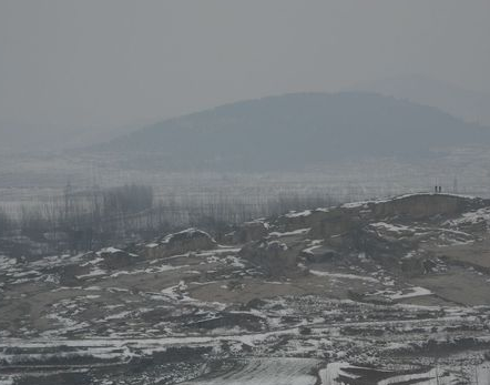 南薄梁村 南薄梁村