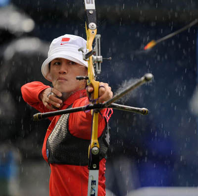張娟娟雨中奪首個奧運冠軍