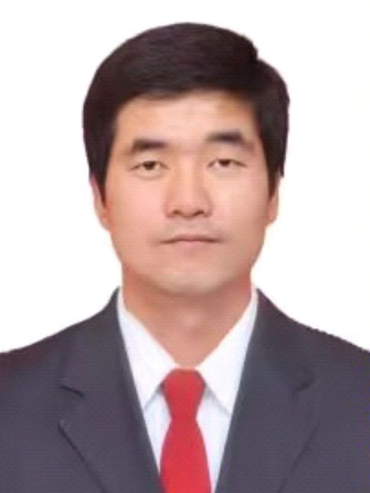 劉智(賽漢陶來蘇木黨委委員、宣傳委員) 劉智(賽漢陶來蘇木黨委委員、宣傳委員)