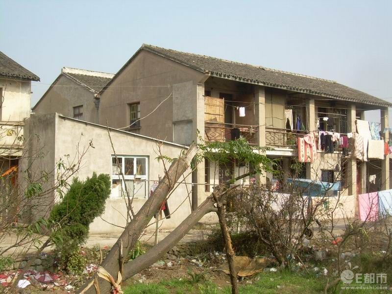 春潮村(浙江省台州市椒江區白雲街道下轄村) 春潮村(浙江省台州市椒江區白雲街道下轄村)