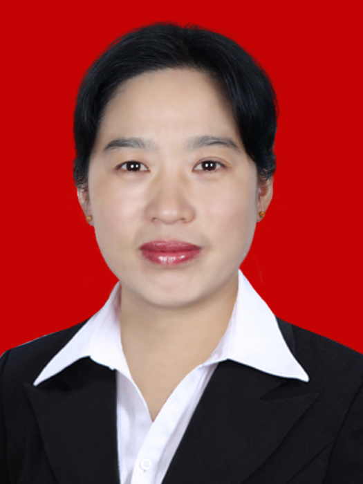 謝雲(湖北省十堰市房縣行政審批局黨組成員) 謝雲(湖北省十堰市房縣行政審批局黨組成員)