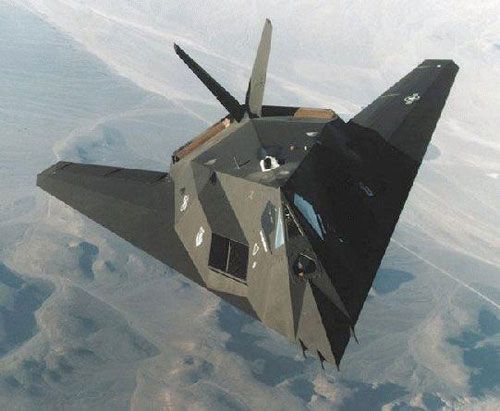 F-117A“夜鷹”(NightHawk) F-117A“夜鷹”(NightHawk)