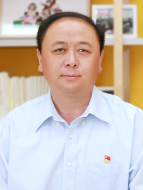 馬榮(北京綠野晴川動物園有限公司法定代表人,執行董事) 馬榮(北京綠野晴川動物園有限公司法定代表人,執行董事)