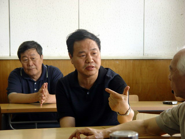 劉錦宣在民主生活會討論調研報告