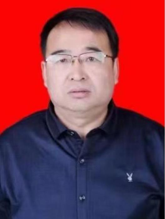 李興平(陝西省榆林市吳堡縣監委委員,一級監察官) 李興平(陝西省榆林市吳堡縣監委委員,一級監察官)