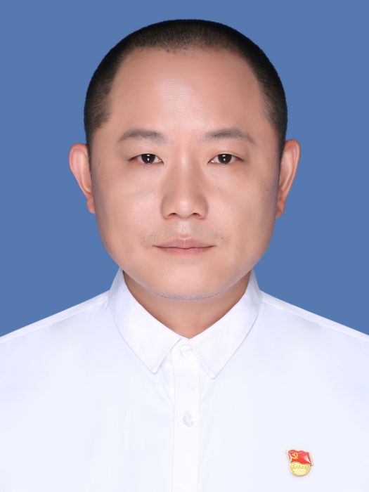 周棟(浙江省寧波市鎮海區統計局黨組成員、副局長) 周棟(浙江省寧波市鎮海區統計局黨組成員、副局長)