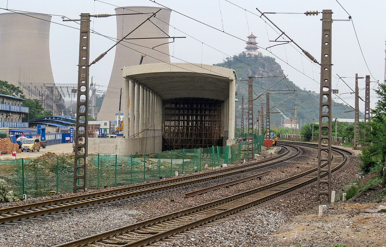 位於養三站原址的豐沙線石景山隧道西出口（2017年6月）