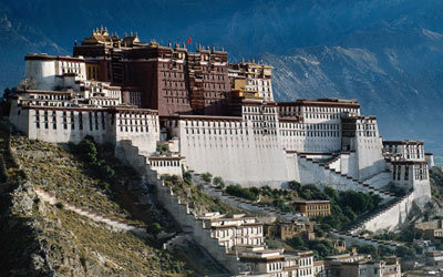 西藏今昔--大型主題展