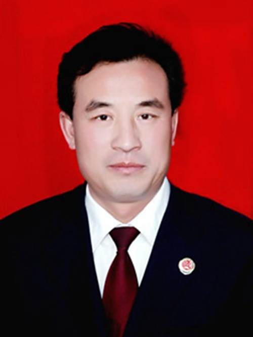 趙東升(河北省張家口市沽源縣人民檢察院黨組成員、副檢察長,檢察委員會委員,一級檢察官) 趙東升(河北省張家口市沽源縣人民檢察院黨組成員、副檢察長,檢察委員會委員,一級檢察官)