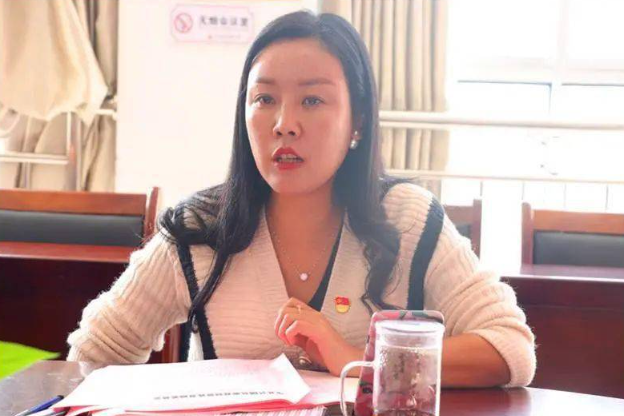 曾慧(興國縣實驗國小教師) 曾慧(興國縣實驗國小教師)