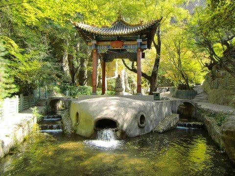 綿山湖