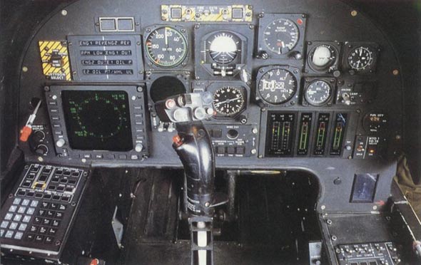 A-129國際型數位化前座艙