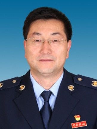 侯鑫(國家稅務總局酒泉市稅務局黨委委員、紀檢組組長) 侯鑫(國家稅務總局酒泉市稅務局黨委委員、紀檢組組長)