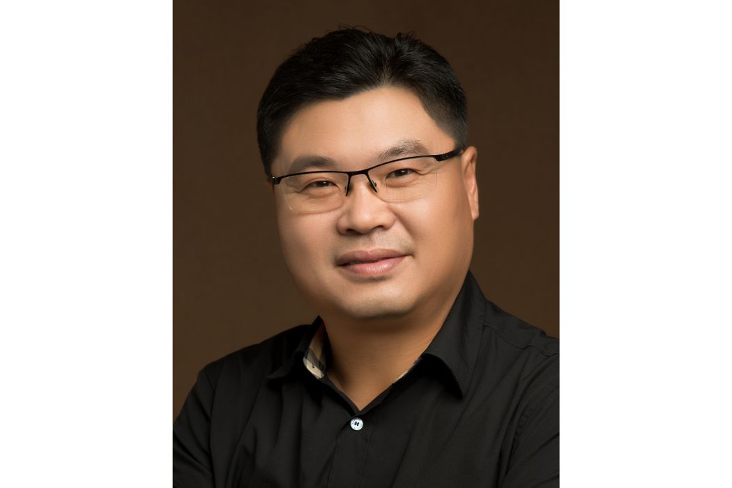 徐峰(上海中建建築設計院有限公司董事長、黨委書記) 徐峰(上海中建建築設計院有限公司董事長、黨委書記)
