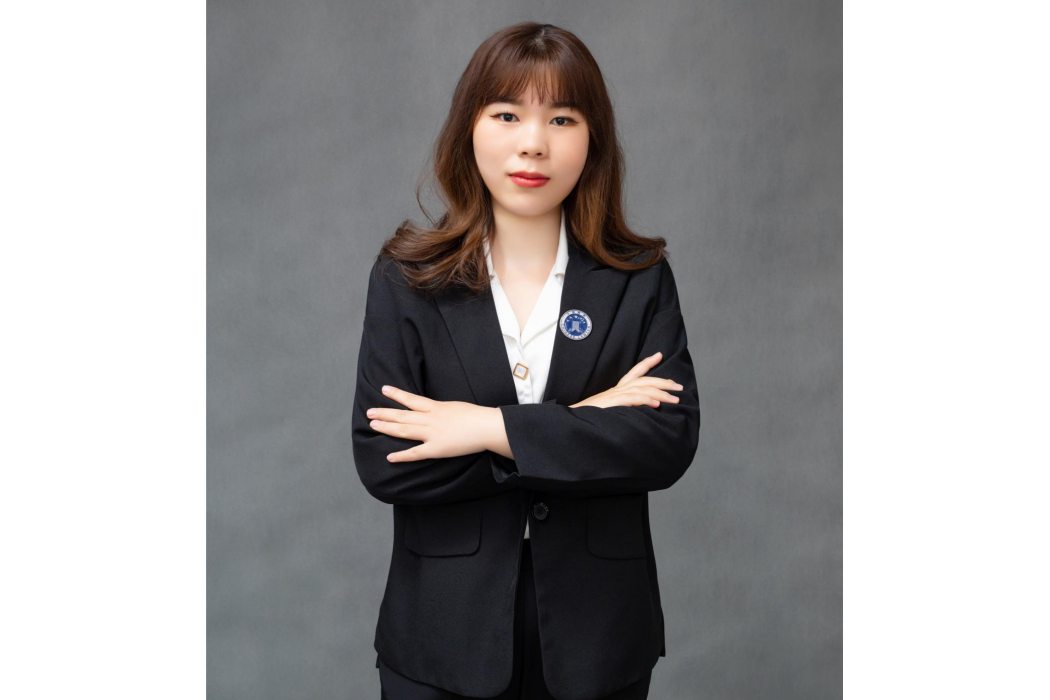 李婧(江蘇東大舟律師事務所律師) 李婧(江蘇東大舟律師事務所律師)