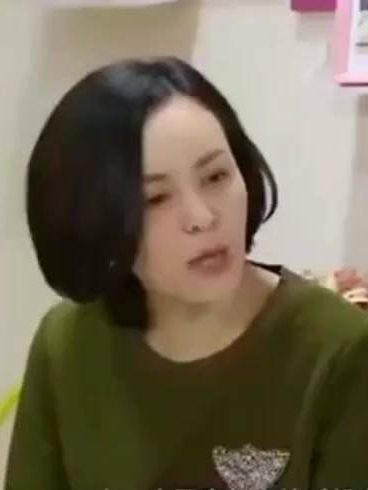 吳瓊(電視劇《家有兒女初長成》中的角色) 吳瓊(電視劇《家有兒女初長成》中的角色)