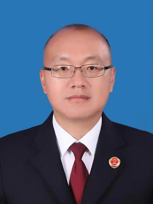 熊勇(新疆維吾爾自治區克孜勒蘇柯爾克孜自治州人民檢察院黨組成員、副檢察長) 熊勇(新疆維吾爾自治區克孜勒蘇柯爾克孜自治州人民檢察院黨組成員、副檢察長)