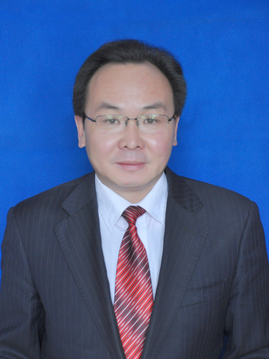 李洪君(黑龍江省海林市人大常委會黨組成員、副主任,柴河鎮黨委書記) 李洪君(黑龍江省海林市人大常委會黨組成員、副主任,柴河鎮黨委書記)