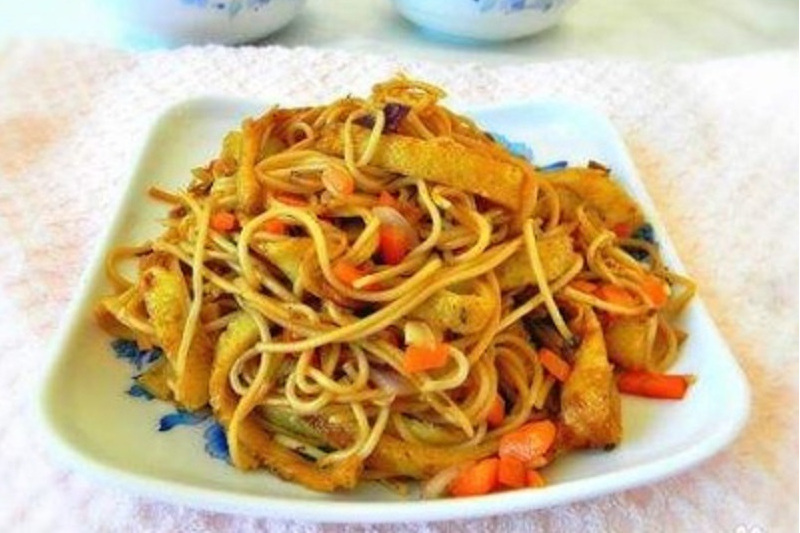 蛋條孜然炒麵 蛋條孜然炒麵
