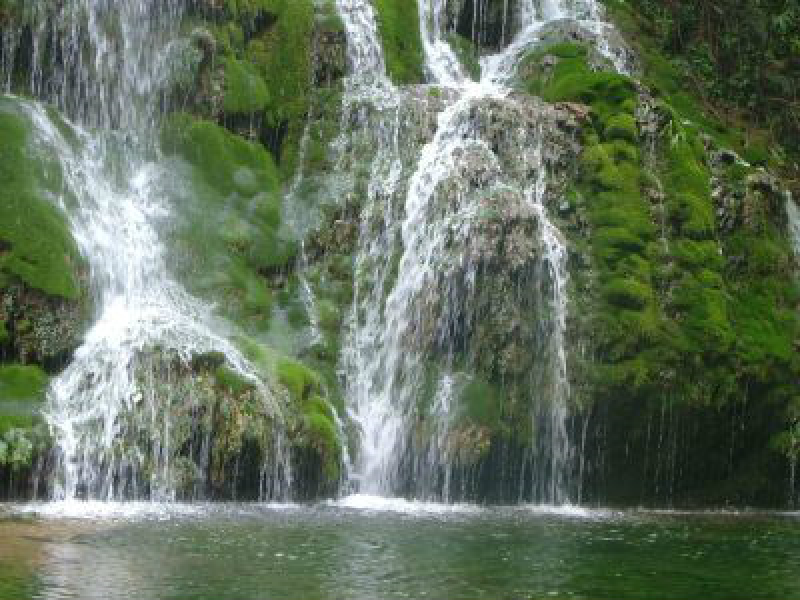 龍鎖河 龍鎖河