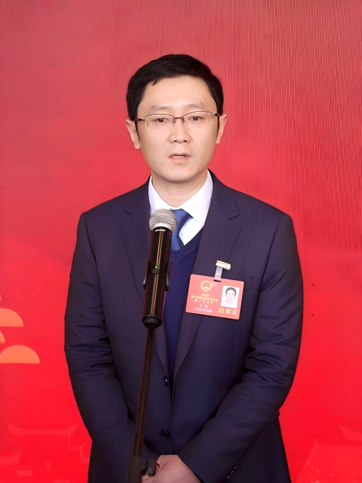 丁俊(安徽省人大代表、六安市水利工程建管處灌區管理科科長) 丁俊(安徽省人大代表、六安市水利工程建管處灌區管理科科長)