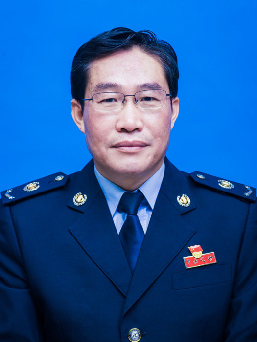 曹德軍(國家稅務總局商丘市稅務局原黨委委員、副局長) 曹德軍(國家稅務總局商丘市稅務局原黨委委員、副局長)