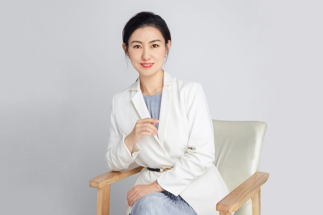 萬春玲(山東省樂安慈孝公益基金會理事長) 萬春玲(山東省樂安慈孝公益基金會理事長)