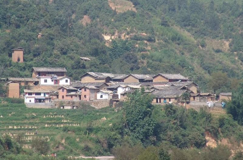 普家村(雲南省楚雄州祿豐縣妥安鄉普家村) 普家村(雲南省楚雄州祿豐縣妥安鄉普家村)