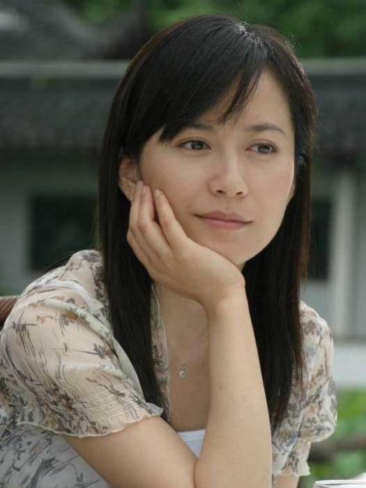 何丹(《我愛你,再見》中的角色) 何丹(《我愛你,再見》中的角色)