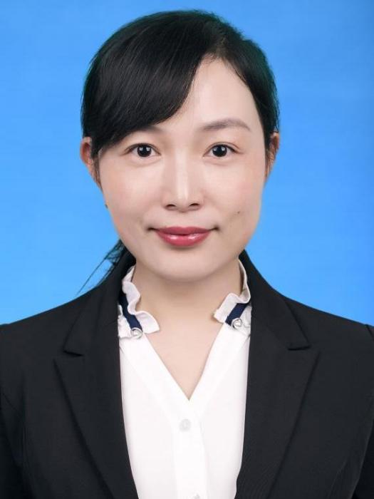 李喆(貴州省貴陽市烏當區商務局黨組成員 、副局長) 李喆(貴州省貴陽市烏當區商務局黨組成員 、副局長)