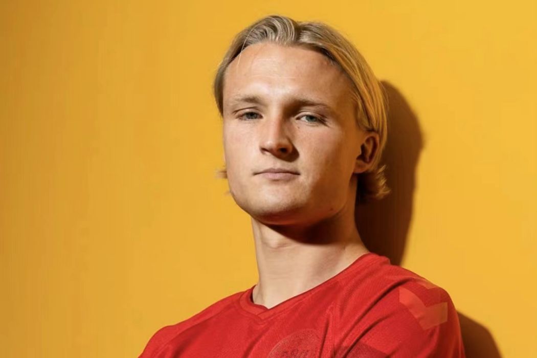 卡斯珀·多爾貝爾(Kasper Dolberg) 卡斯珀·多爾貝爾(Kasper Dolberg)
