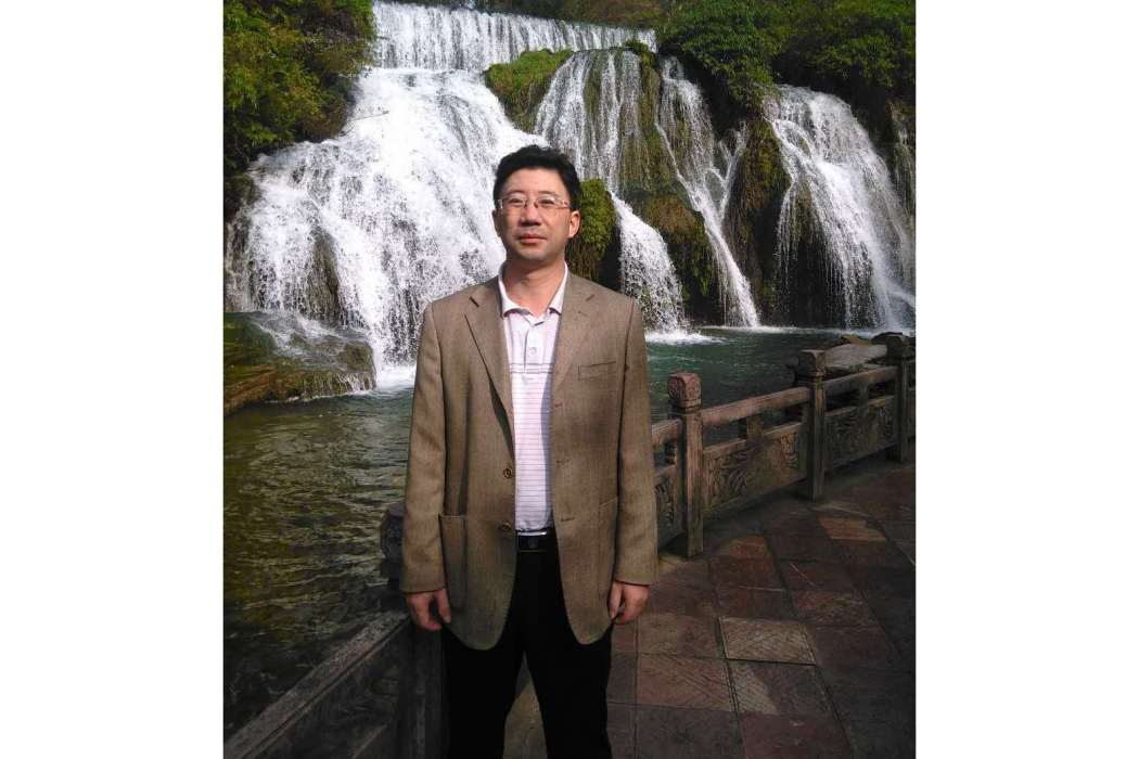 朱丘祥 朱丘祥