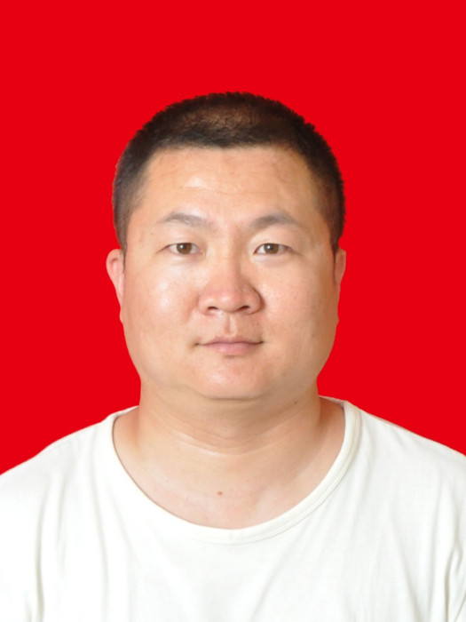 張國鋒(山西省晉中市靈石縣統計局黨組成員、副局長) 張國鋒(山西省晉中市靈石縣統計局黨組成員、副局長)